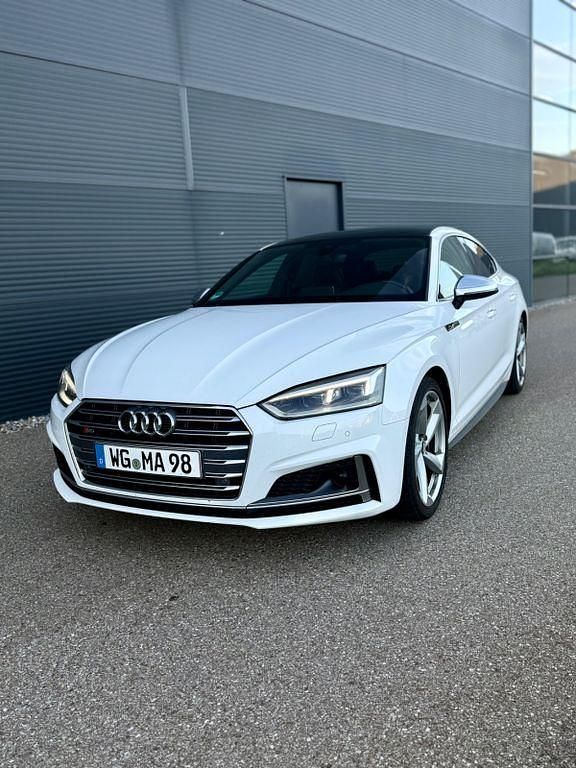 Weiß Gebraucht 2018 Audi S5 Sportback Ambiente Kleinwagen | 30.490 € (Fairer Preis) - Bild 1/4