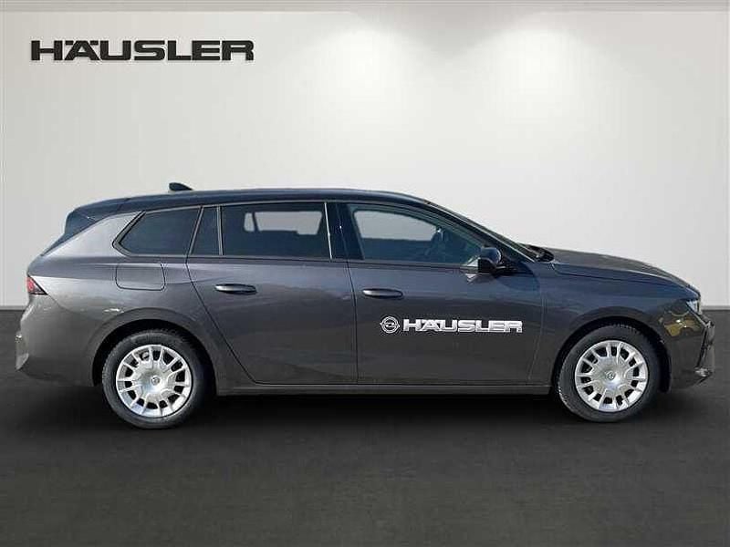 Gebraucht Opel Astra 131 PS (96 kW) 2025 Vulkan grau (metallic) Kombi