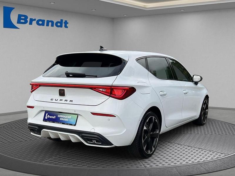 Gebraucht Cupra Leon 150 PS (110 kW) 2023 Nevada weiß metallic (metallic) Limousine