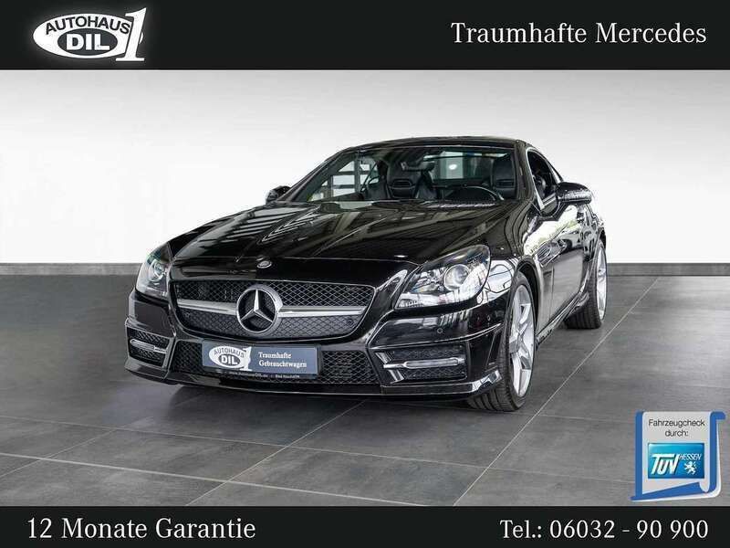 Schwarz Gebraucht 2015 Mercedes SLK250 AMG line Cabrio | 23.650 € (Teuer) - Bild 1/3