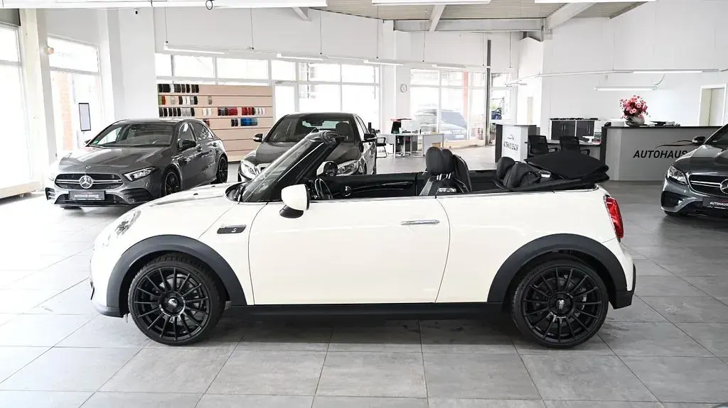 Gebraucht Mini Cooper S Cabriolet Classic 178 PS (130 kW) 2021 Pepper (old english) white Cabrio