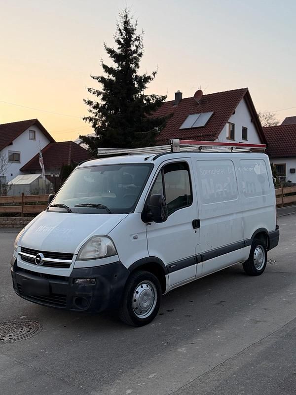 Gebraucht Opel Movano 105 PS (77 kW) 2010 Weiß Van / Kleinbus