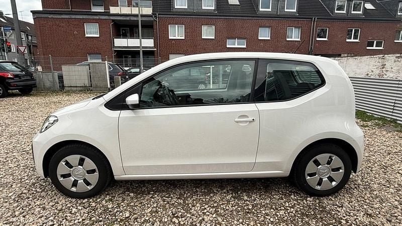 Second-hand VW up! 60 CP (44 kW) 2019 Alb Hatchback