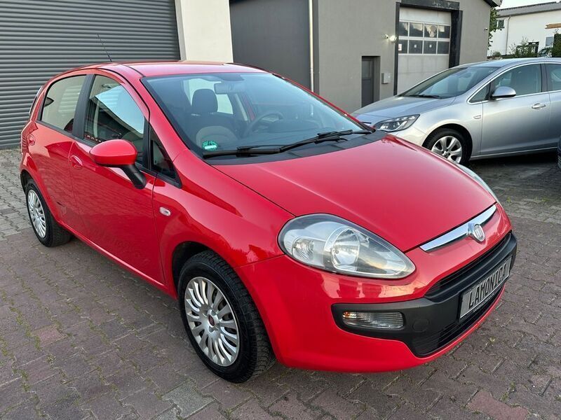 Rot Gebraucht 2010 Fiat Punto Kleinwagen | 4.890 € - Bild 1/4