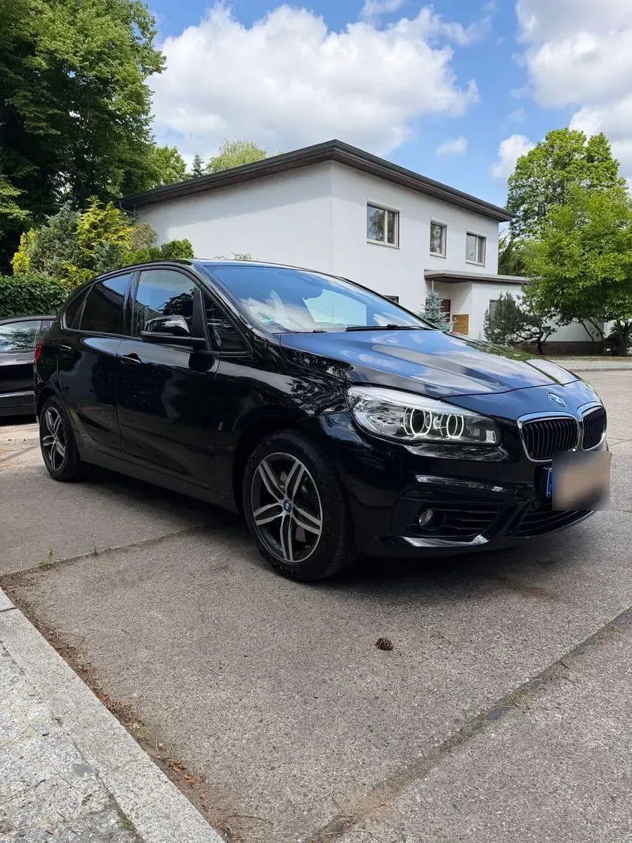 Gebraucht BMW 225 Active Tourer iPerformance 224 PS (164 kW) 2017 Schwarz Van / Kleinbus