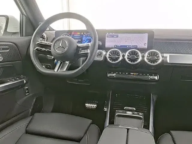 Gebraucht Mercedes EQB250 AMG 139 kW (190 PS) 2025 Unilack polarweiß SUV