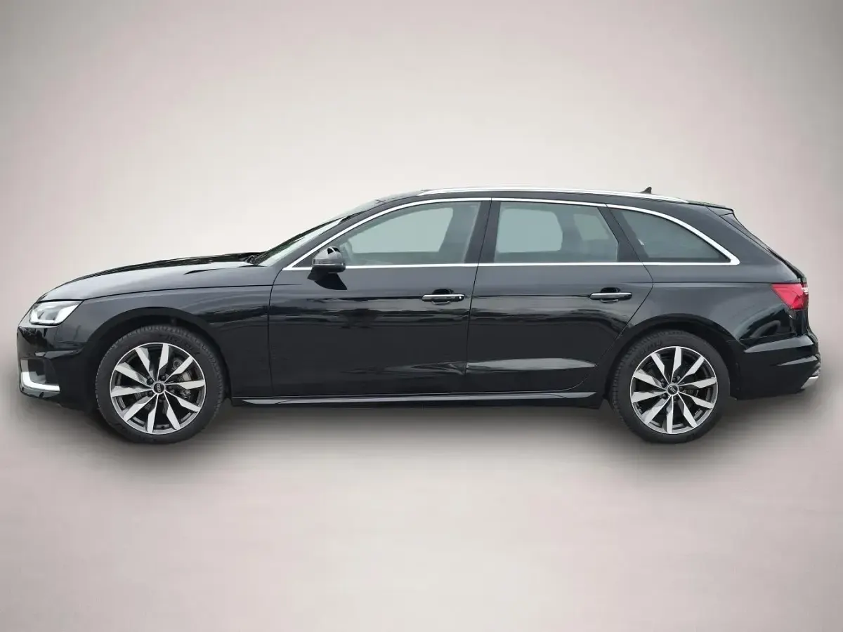 Gebraucht Audi A4 Advanced Plus 204 PS (150 kW) 2022 Manufacturer Kombi