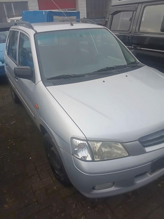 Gebraucht 2002 Mazda 2 Limousine | 1.400 € (Fairer Preis) - Bild 1/4