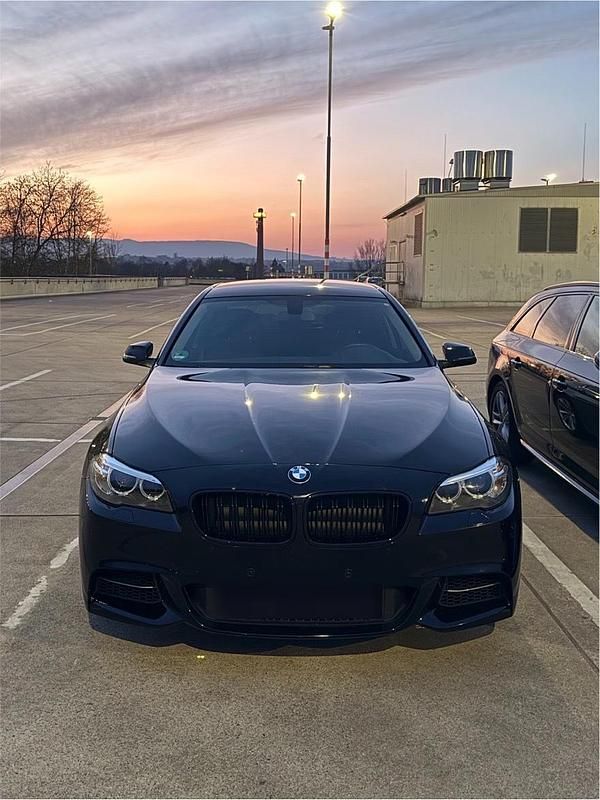 Schwarz Gebraucht 2016 BMW 520 Limousine | 14.500 € (Fairer Preis) - Bild 1/4