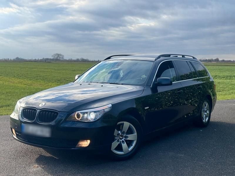 Schwarz Gebraucht 2009 BMW 530 Kombi | 5.300 € (Superpreis) - Bild 1/4