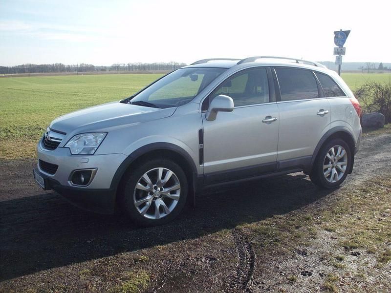 Gebraucht Opel Antara Cosmo 184 PS (135 kW) 2013 Silber SUV