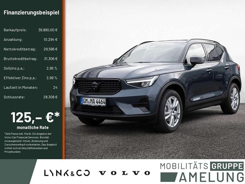 Neu Volvo XC40 Plus 163 PS (119 kW) 2025 Denim blue SUV