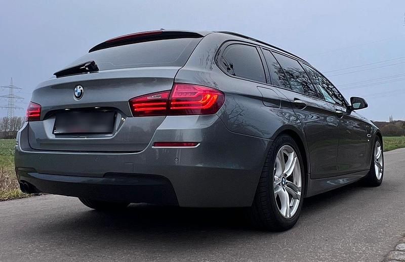 Grau Gebraucht 2016 BMW 530 M Sport Kombi | 13.000 € (Superpreis) - Bild 1/4