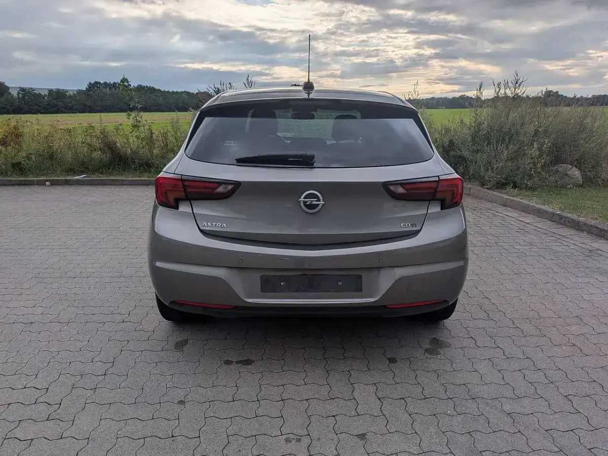 Gebraucht Opel Astra Dynamic 125 PS (91 kW) 2016 Other Limousine