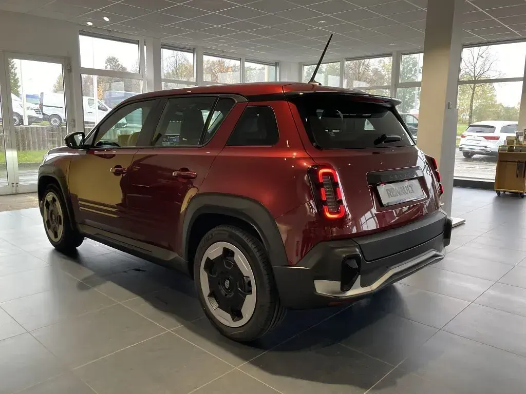 Gebraucht Renault 4 E-Tech Evolution 89 kW (122 PS) 2025 Rot SUV