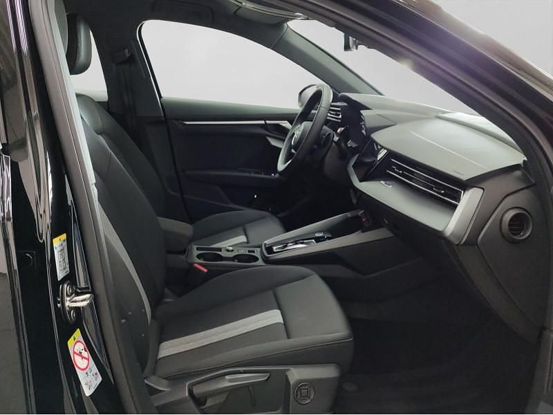 Gebraucht Audi A3 Advanced 150 PS (110 kW) 2025 Schwarz Limousine