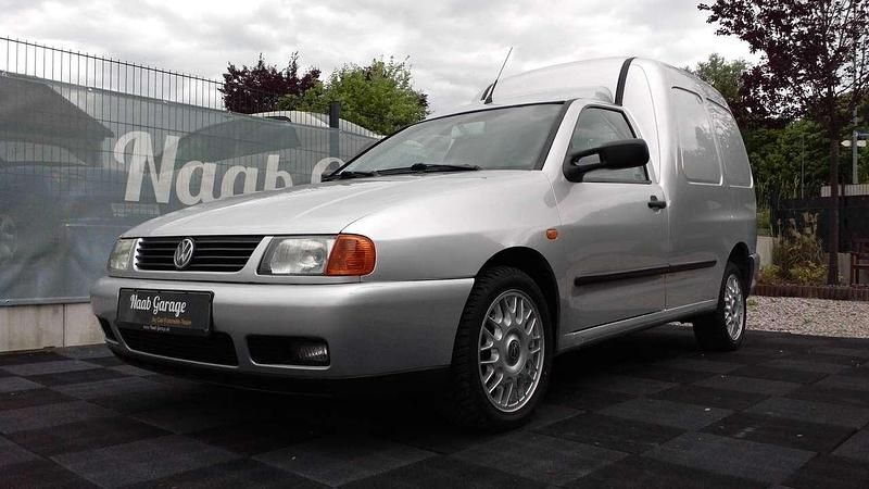 Silber Gebraucht 2002 VW Caddy Van / Kleinbus | 4.950 € (Teuer) - Bild 1/4