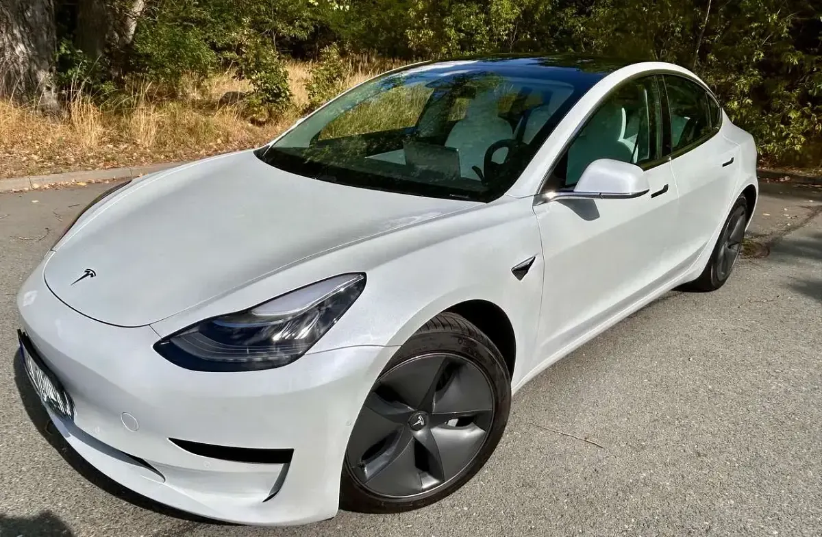 Gebraucht Tesla Model 3 Standard Range Plus 239 kW (325 PS) 2020 Weiß Limousine