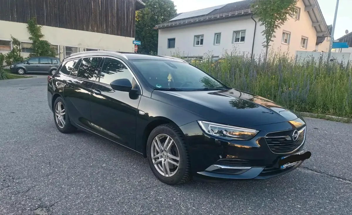 Gebraucht Opel Insignia 170 PS (125 kW) 2017 Schwarz Kombi