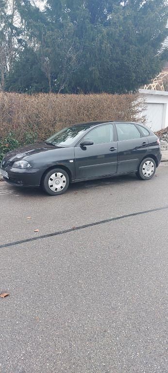Schwarz Gebraucht 2006 Seat Ibiza Comfort Limousine | 1.000 € (Guter Preis) - Bild 1/4