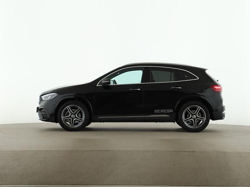 Gebraucht Mercedes GLA200 AMG 163 PS (119 kW) 2026 Schwarz SUV