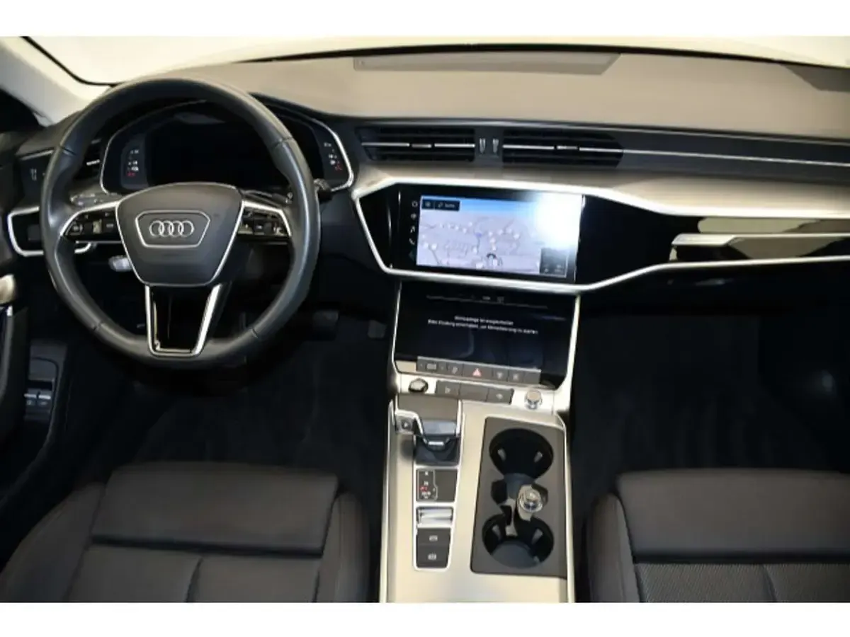 Gebraucht Audi A6 Sport 299 PS (219 kW) 2022 Brillantschwarz Kombi