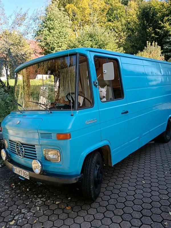 Blau Gebraucht 1968 Mercedes T2 Van | 11.500 € - Bild 1/4