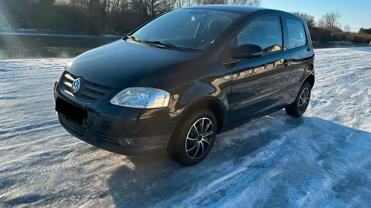 Second-hand VW Fox 75 CP (55 kW) 2007 Negru Hatchback