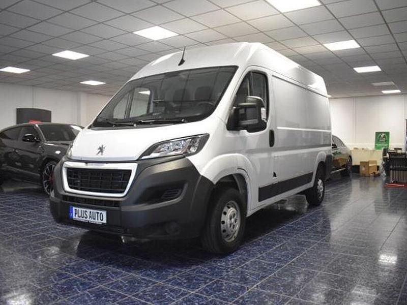 Gebraucht Peugeot Boxer 140 PS (102 kW) 2023 Weiss icy Van