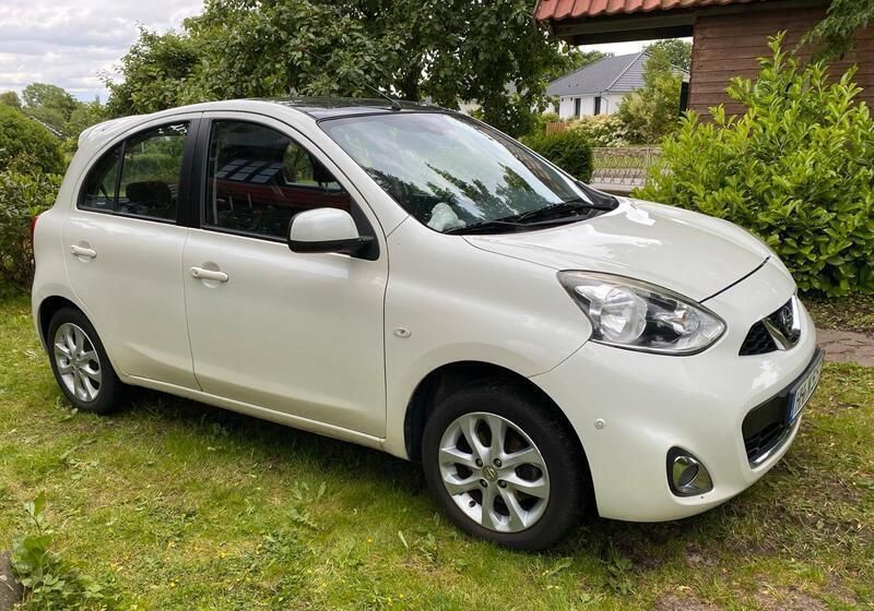 Weiß Gebraucht 2015 Nissan Micra Tekna Kleinwagen | 5.350 € (Guter Preis) - Bild 1/4