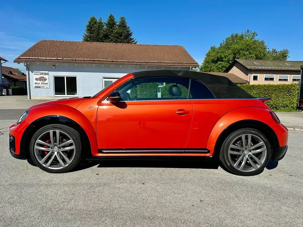 Używany VW Beetle R-line 220 KM (161 kW) 2018 Pomarańczowy Hatchback