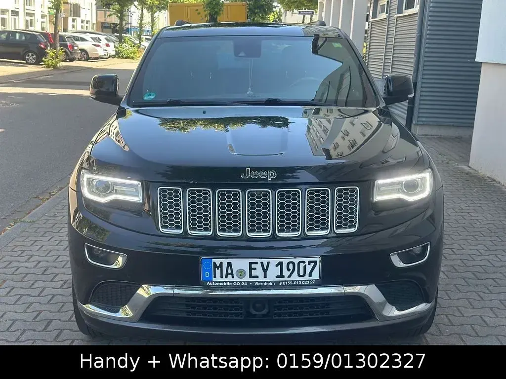 Gebraucht Jeep Grand Cherokee Summit 250 PS (183 kW) 2014 Brilliant black crystal pearl SUV