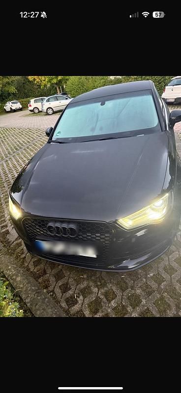 Schwarz Gebraucht 2017 Audi A3 Limousine | 13.500 € - Bild 1/4