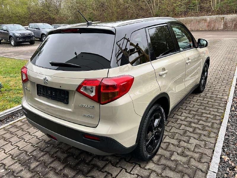Brugt Suzuki Vitara 140 HK (102 kW) 2016 Beige SUV