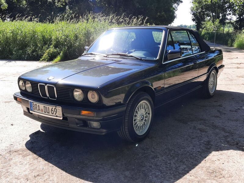 Schwarz Gebraucht 1992 BMW 320 Cabriolet Sport Line Cabrio | 22.900 € - Bild 1/4