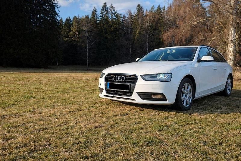Gebraucht Audi A4 S-Line 177 PS (130 kW) 2013 Weiß Kombi