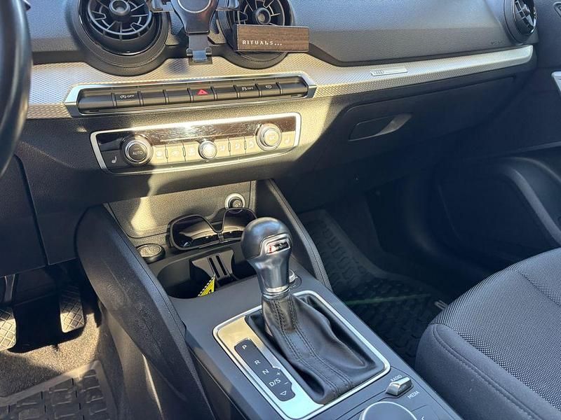 Gebraucht Audi Q2 Sport 150 PS (110 kW) 2017 Schwarz SUV