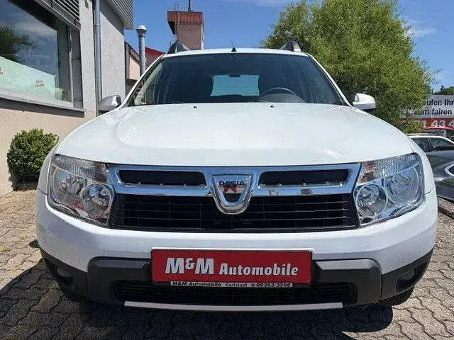 Gebraucht Dacia Duster Lauréate 105 PS (77 kW) 2012 Weiß SUV