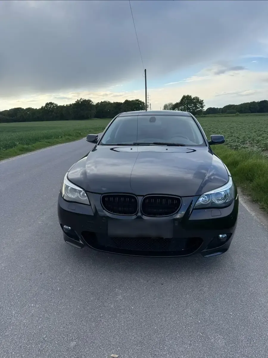 Gebraucht BMW 545 333 PS (244 kW) 2004 Schwarz Limousine