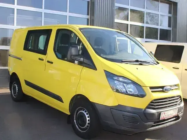 Gebraucht Ford Transit Custom Basis 105 PS (77 kW) 2016 Klm light blue Van