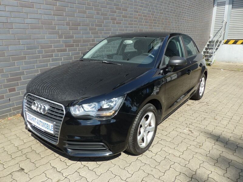 Brillantschwarz Gebraucht 2013 Audi A1 Sportback Attraction Kleinwagen | 10.995 € (Fairer Preis) - Bild 1/4