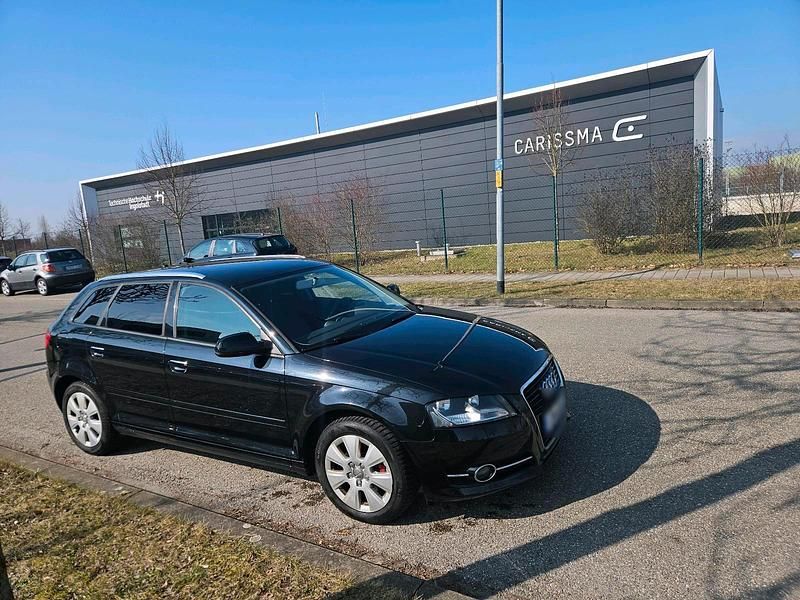 Gebraucht Audi A3 125 PS (91 kW) 2011 Schwarz Kleinwagen