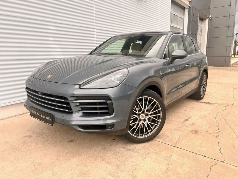 Blau Gebraucht 2018 Porsche Cayenne SUV | 62.900 € - Bild 1/4