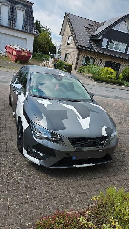 Schwarz Gebraucht 2014 Seat Leon FR Limousine | 9.800 € (Fairer Preis) - Bild 1/4