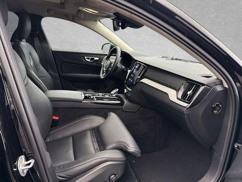 Gebraucht Volvo V60 Ultra 455 PS (334 kW) 2025 Onyx schwarz Kombi