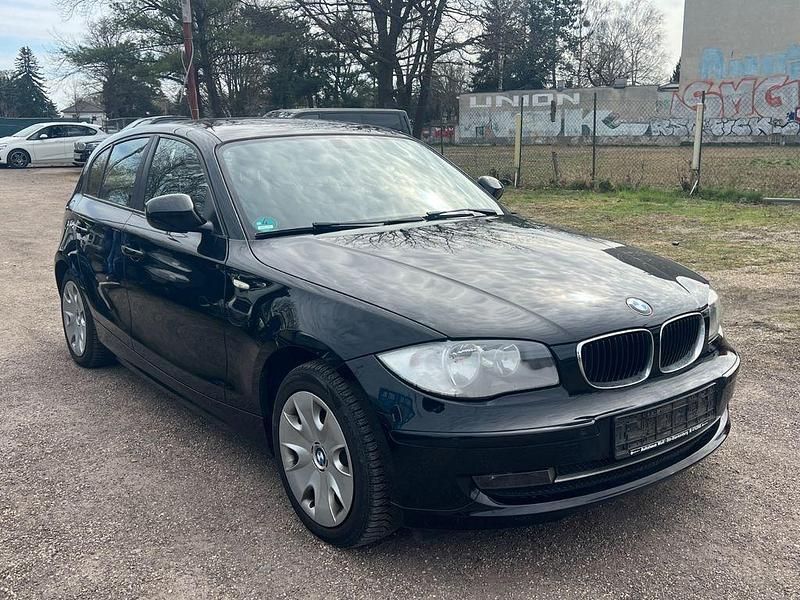 Gebraucht BMW 116 Advantage 122 PS (89 kW) 2009 Schwarz Kleinwagen