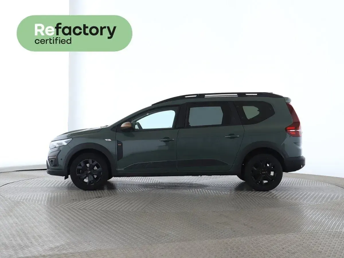 Gebraucht Dacia Jogger Extreme 110 PS (80 kW) 2025 Safarigrüngrau Van / Kleinbus