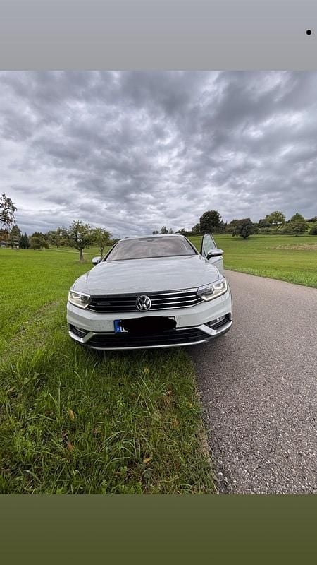 Weiß Gebraucht 2017 VW Passat Kombi | 16.500 € (Fairer Preis) - Bild 1/4