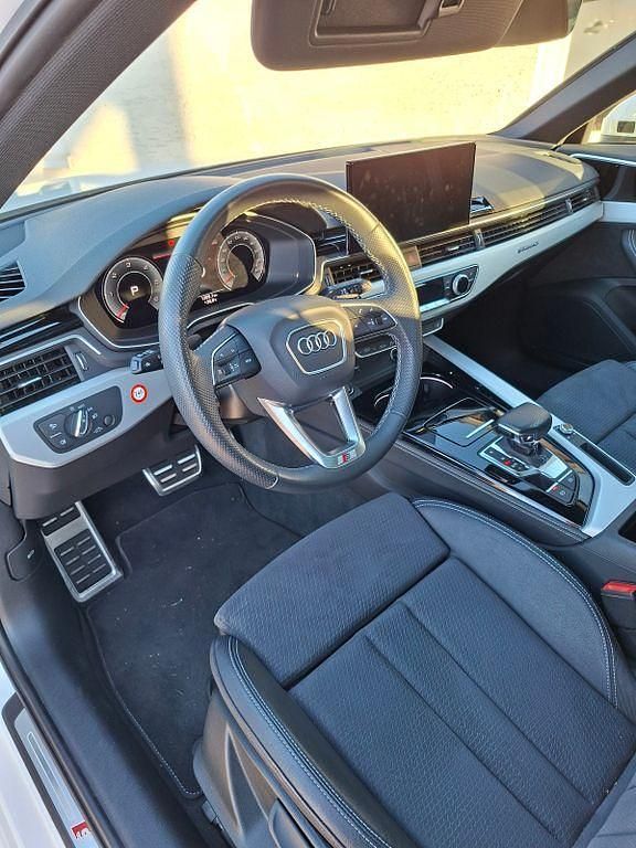 Gebraucht Audi A4 S-Line 204 PS (150 kW) 2023 Weiß Kombi