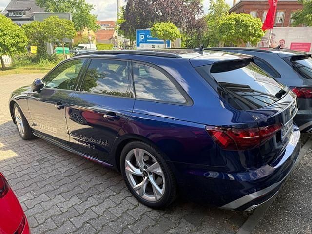 Gebraucht Audi A4 S-Line 150 PS (110 kW) 2024 Navarrablau metallic Kombi